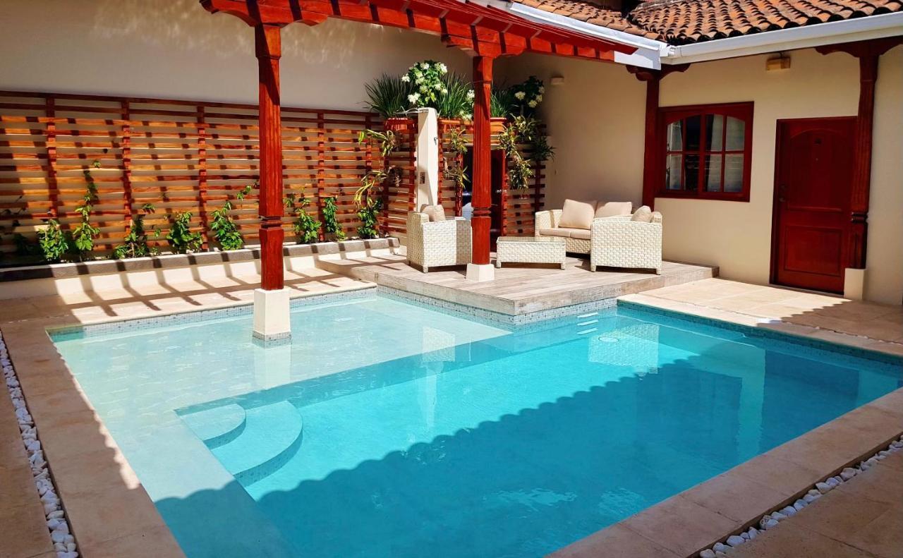 Hotel La Perla León Екстериор снимка