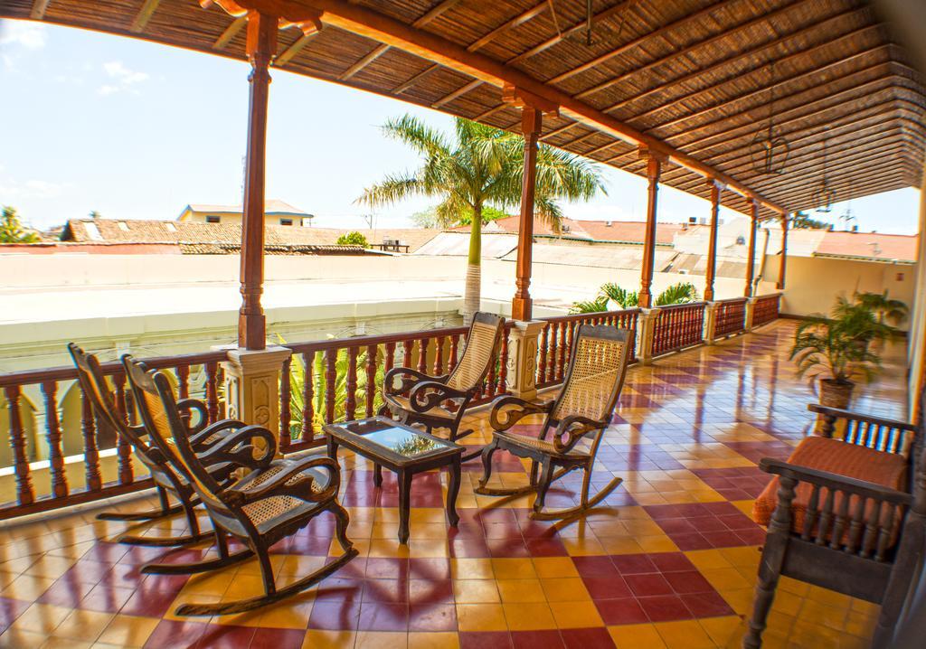 Hotel La Perla León Екстериор снимка