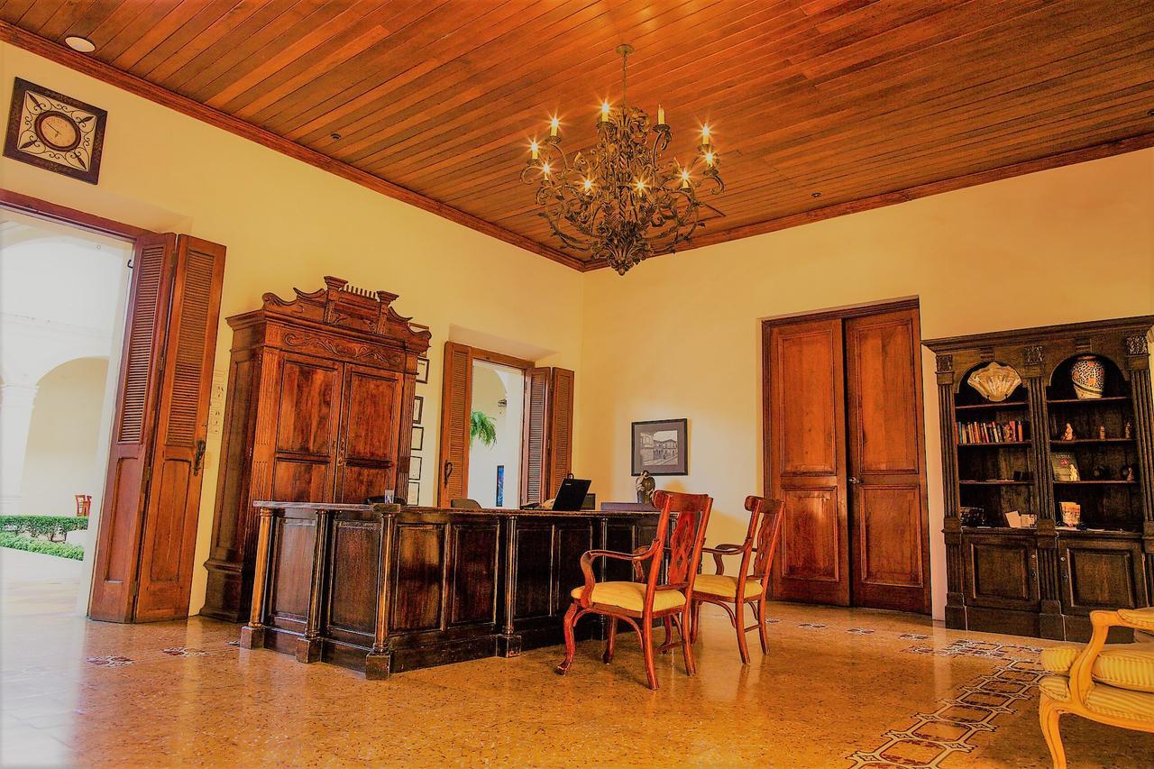 Hotel La Perla León Екстериор снимка
