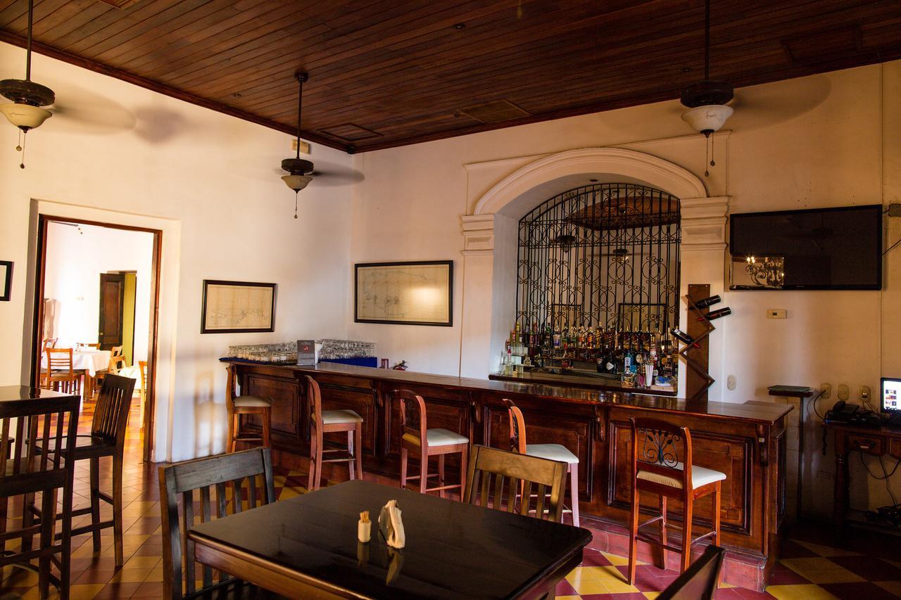 Hotel La Perla León Екстериор снимка