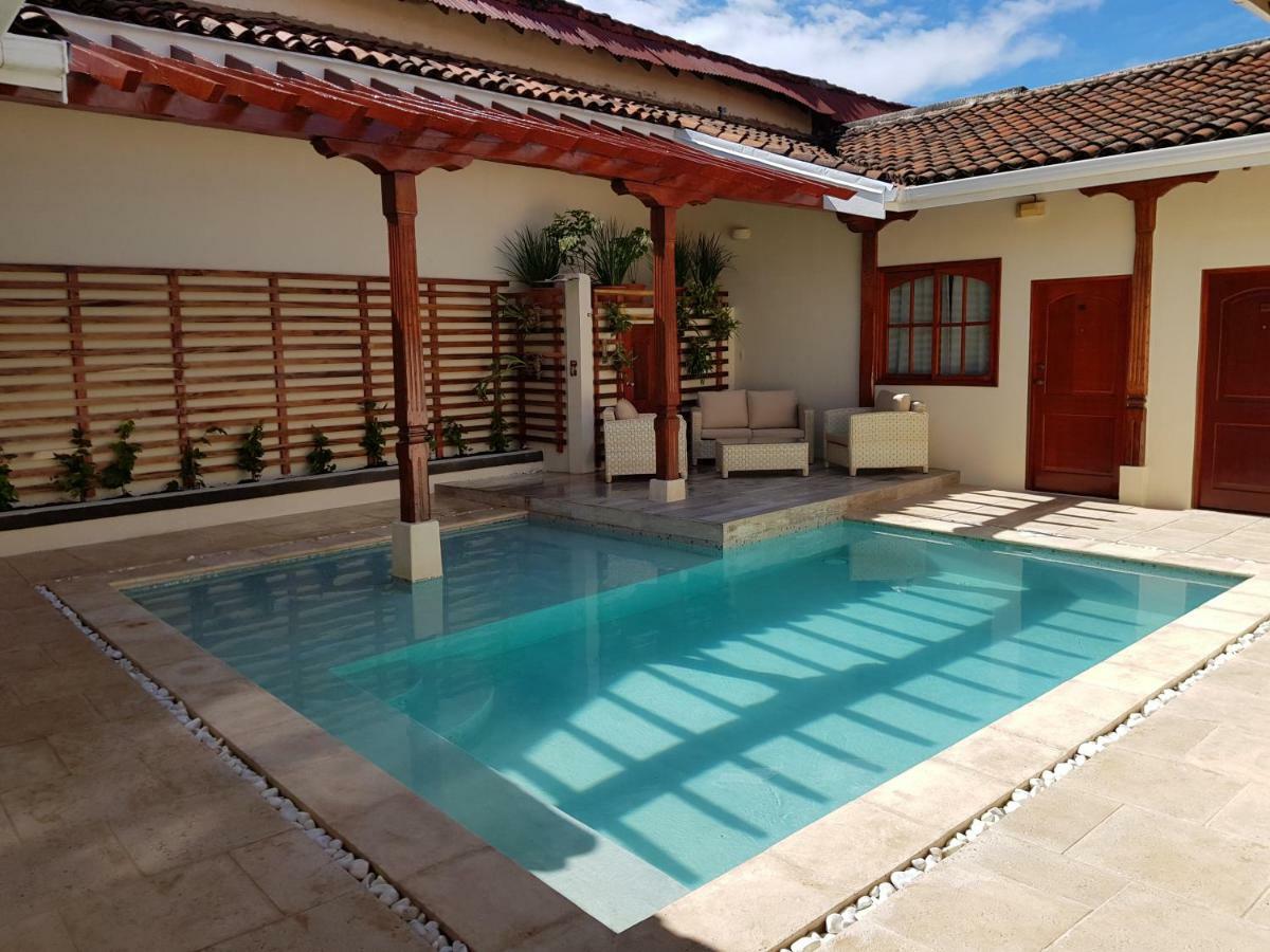 Hotel La Perla León Екстериор снимка