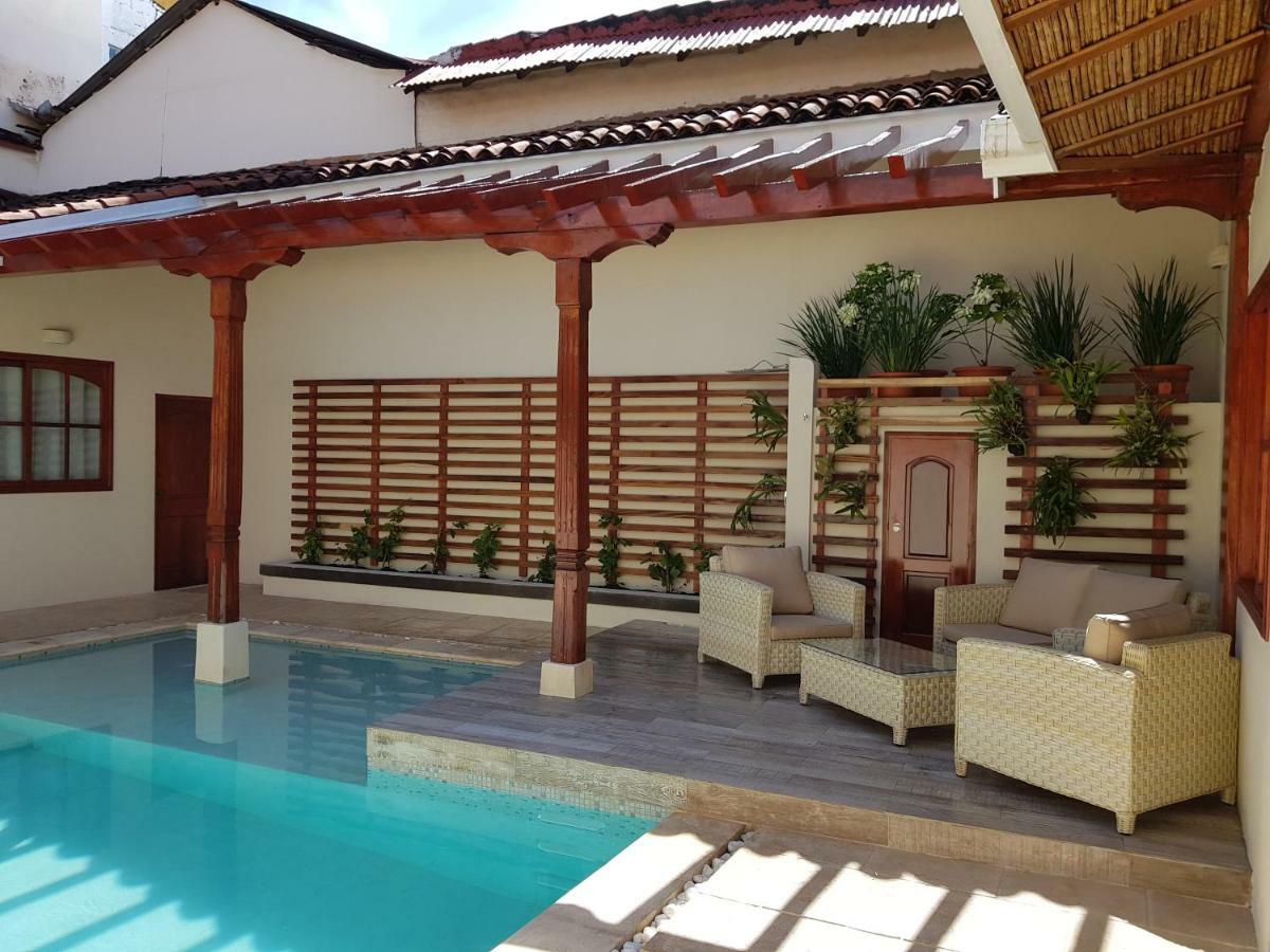 Hotel La Perla León Екстериор снимка