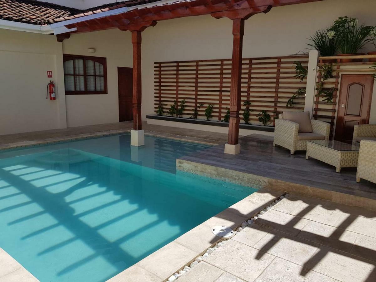 Hotel La Perla León Екстериор снимка